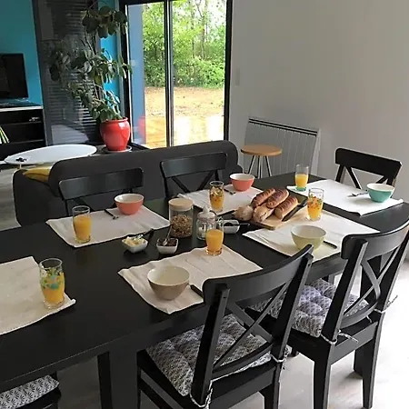 D'hote Le Cedre Bleu Bed & Breakfast 3*