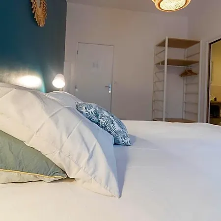 D'hote Le Cedre Bleu Bed & Breakfast Saint-Jean (Haute-Garonne)