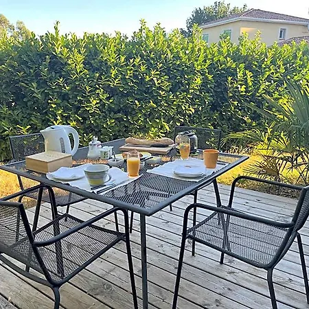 D'hote Le Cedre Bleu Bed & Breakfast 3*
